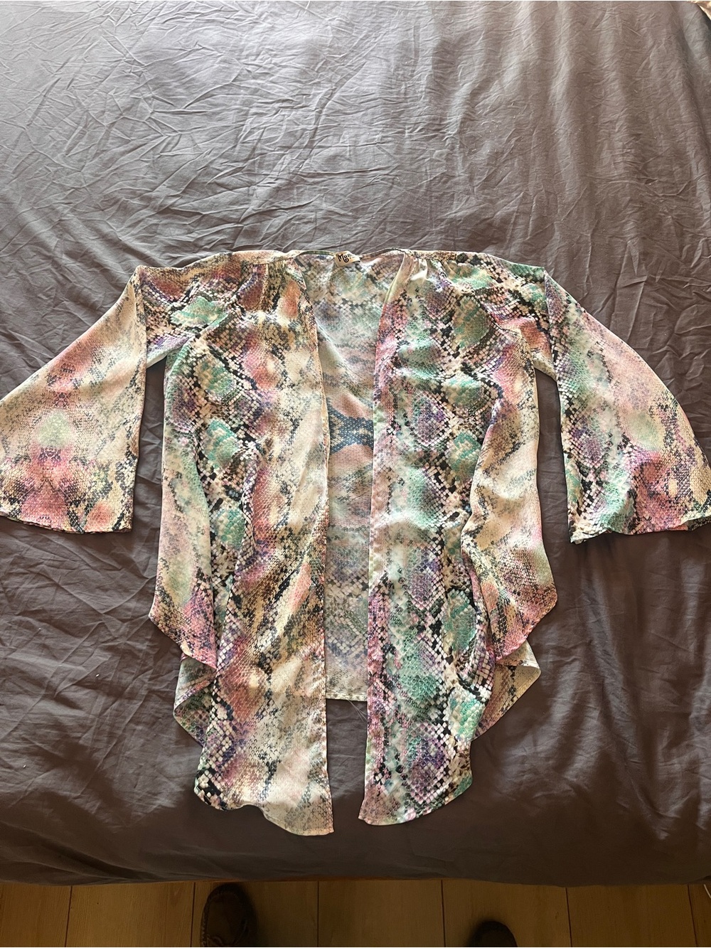 Show Me Your MuMu Pastel Snake-Print Kimono Top